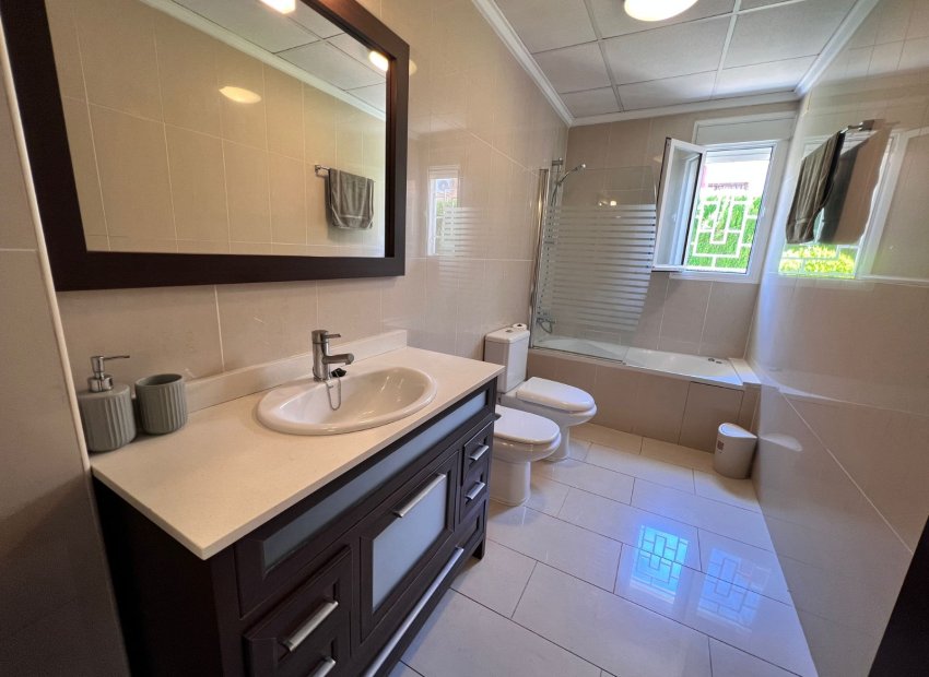 Resale - Detached House / Villa -
Ciudad Quesada - Rojales - Ciudad Quesada - Doña Pepa