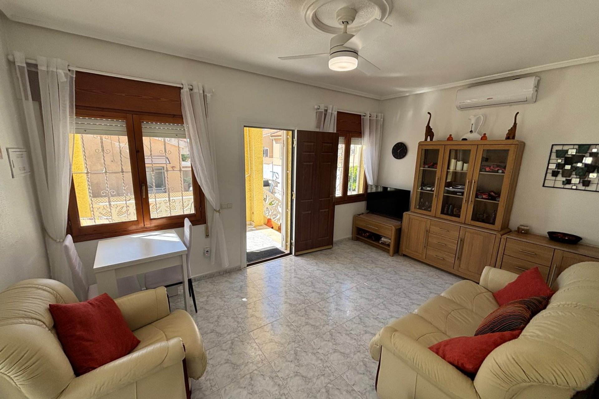 Resale - Detached House / Villa -
Ciudad Quesada - Rojales - Ciudad Quesada