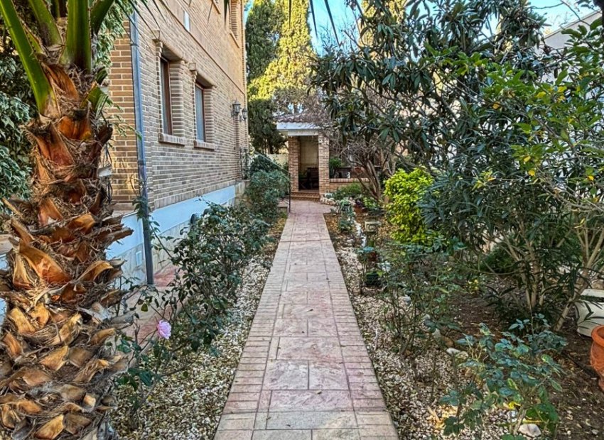 Resale - Detached House / Villa -
Ciudad Quesada - Rojales - Ciudad Quesada