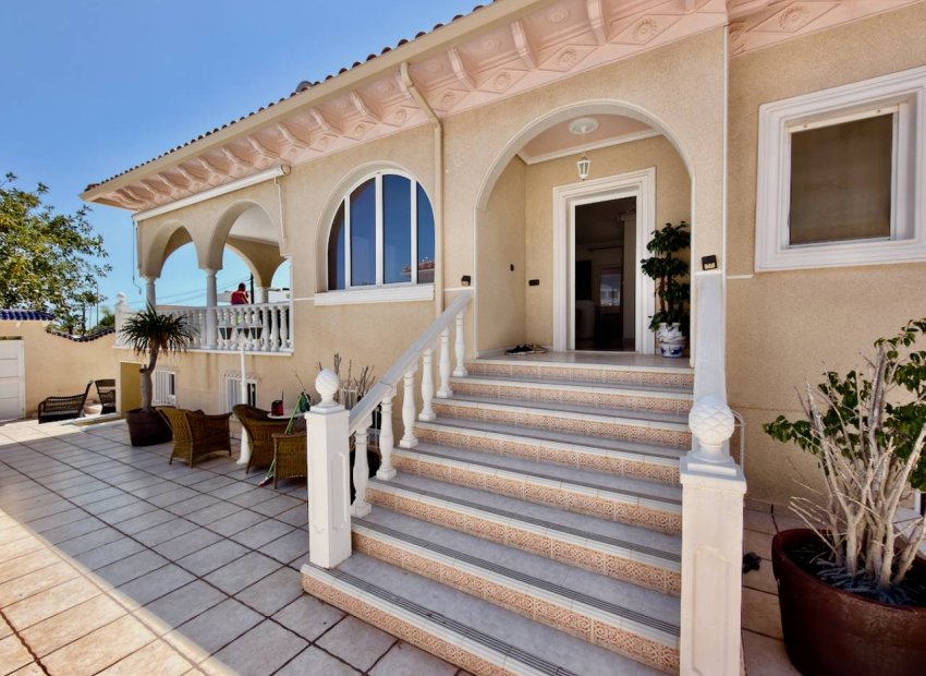 Resale - Detached House / Villa -
Ciudad Quesada - Rojales - Ciudad Quesada