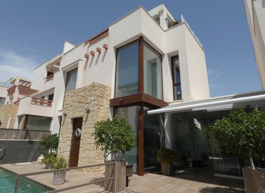 Resale - Detached House / Villa -
Ciudad Quesada - Rojales - Ciudad Quesada