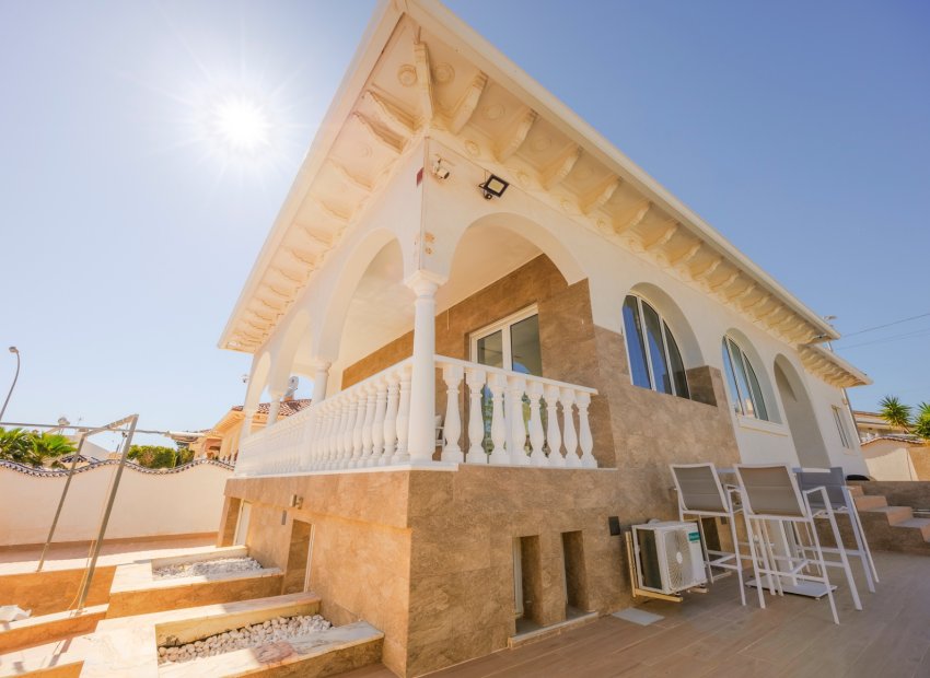 Resale - Detached House / Villa -
Ciudad Quesada - Rojales - Ciudad Quesada