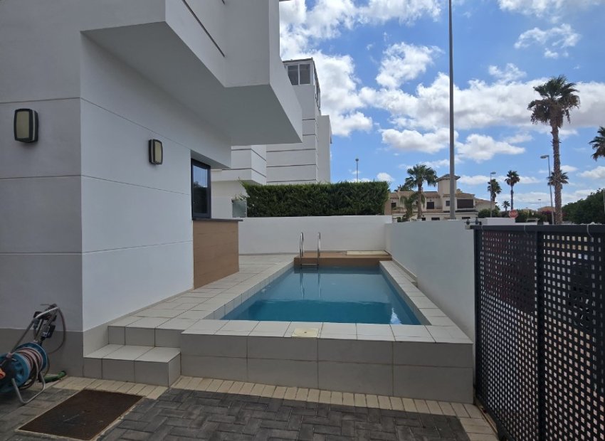 Resale - Detached House / Villa -
Ciudad Quesada - Rojales - Ciudad Quesada