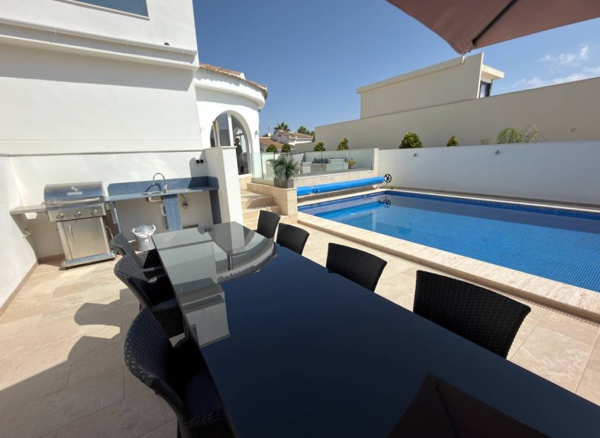 Resale - Detached House / Villa -
Ciudad Quesada - Rojales - Ciudad Quesada