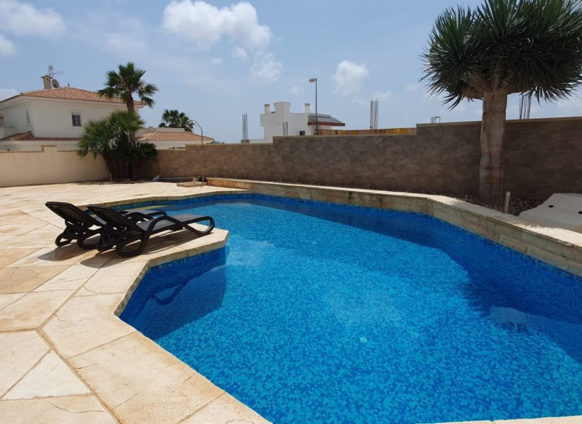 Resale - Detached House / Villa -
Ciudad Quesada - Rojales - Ciudad Quesada