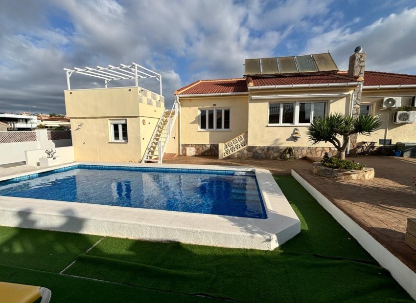 Resale - Detached House / Villa -
Ciudad Quesada - Rojales - Ciudad Quesada