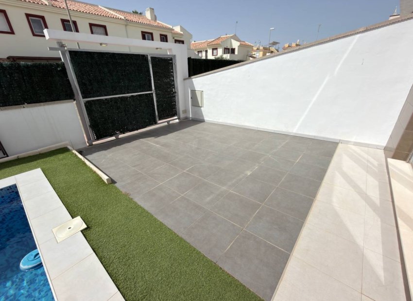 Resale - Detached House / Villa -
Ciudad Quesada - Rojales - Costa Blanca
