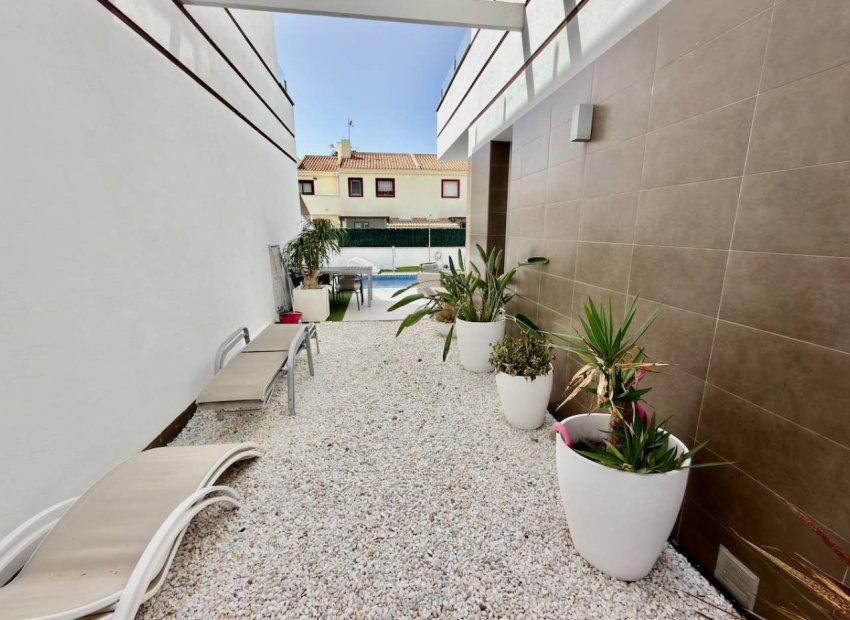 Resale - Detached House / Villa -
Ciudad Quesada - Rojales - Costa Blanca