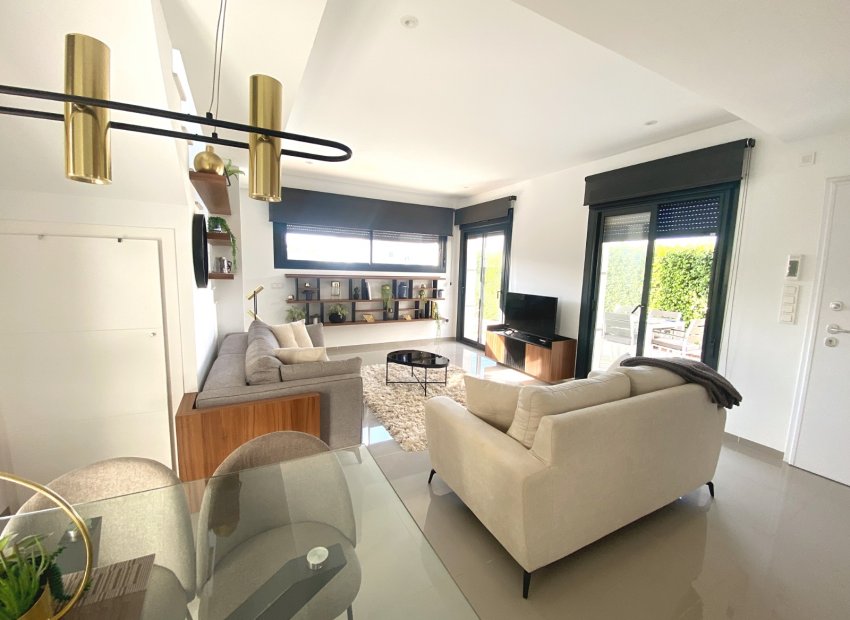 Resale - Detached House / Villa -
Ciudad Quesada - Rojales - Doña Pepa