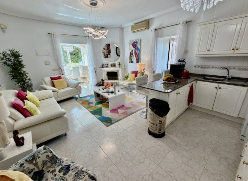 Resale - Detached House / Villa -
Ciudad Quesada - Rojales - Doña Pepa