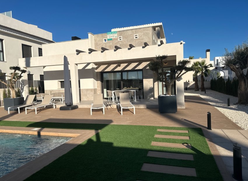 Resale - Detached House / Villa -
Ciudad Quesada - Rojales - Doña Pepa