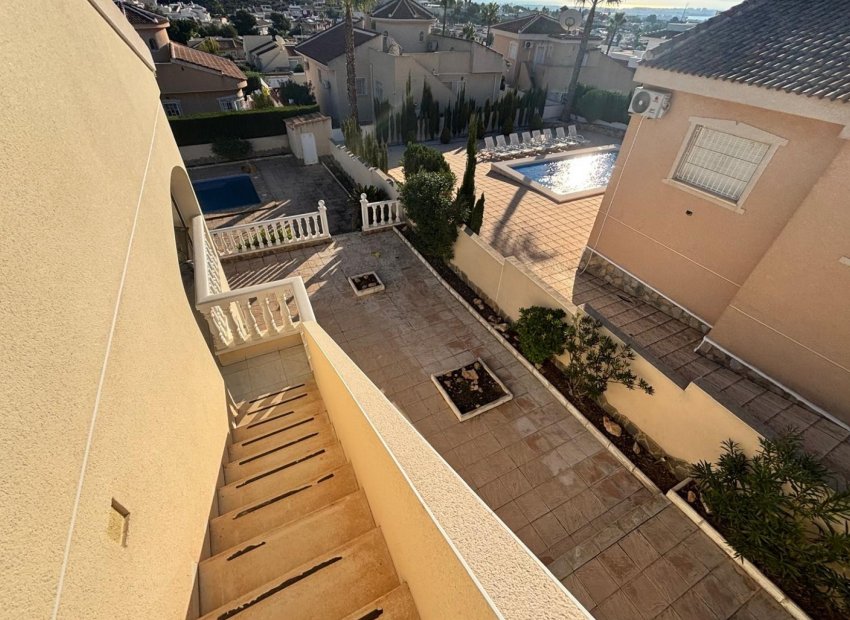 Resale - Detached House / Villa -
Ciudad Quesada - Rojales - La Fiesta