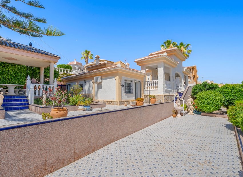 Resale - Detached House / Villa -
Ciudad Quesada - Rojales - La Marquesa Golf