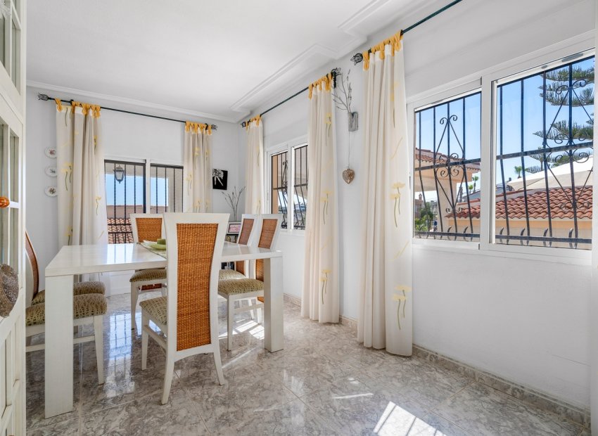 Resale - Detached House / Villa -
Ciudad Quesada - Rojales - La Marquesa Golf