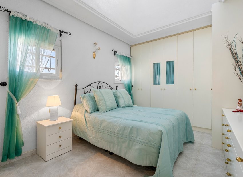 Resale - Detached House / Villa -
Ciudad Quesada - Rojales - La Marquesa Golf