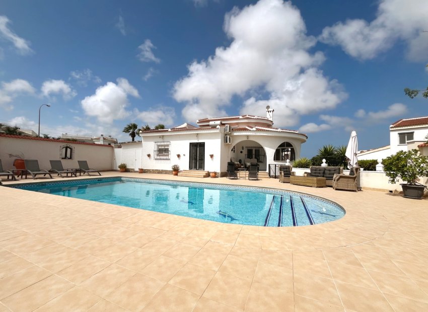 Resale - Detached House / Villa -
Ciudad Quesada - Rojales - La Marquesa Golf