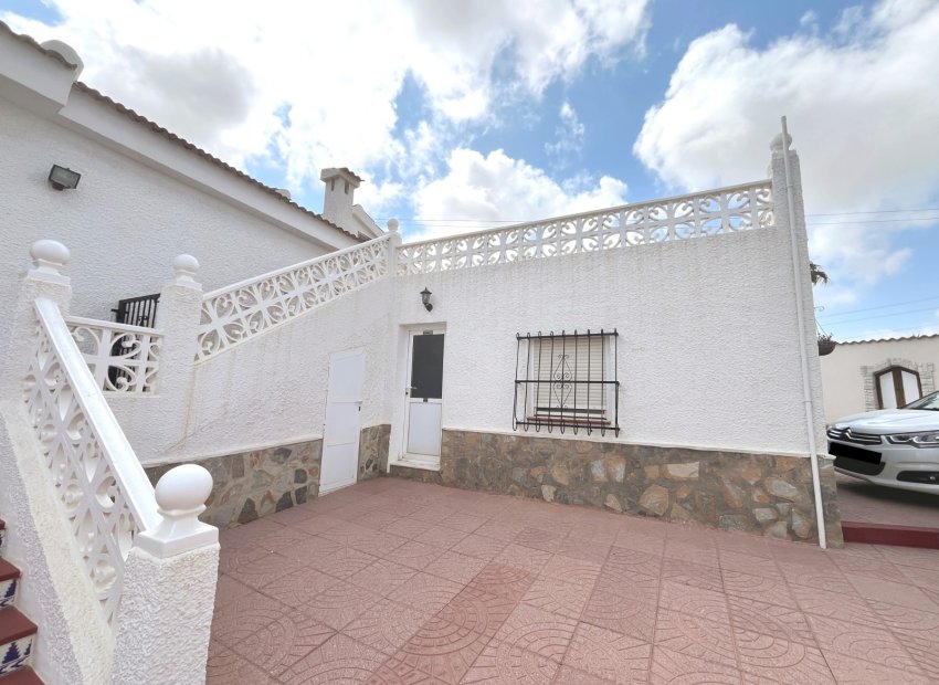 Resale - Detached House / Villa -
Ciudad Quesada - Rojales - La Marquesa Golf