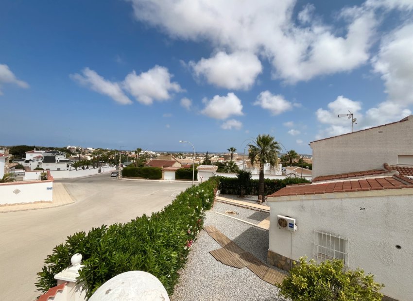 Resale - Detached House / Villa -
Ciudad Quesada - Rojales - La Marquesa Golf