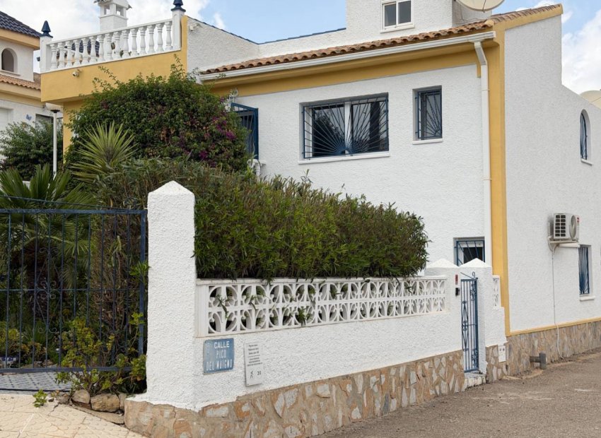Resale - Detached House / Villa -
Ciudad Quesada - Rojales - La Marquesa Golf