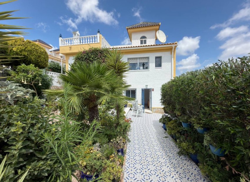 Resale - Detached House / Villa -
Ciudad Quesada - Rojales - La Marquesa Golf