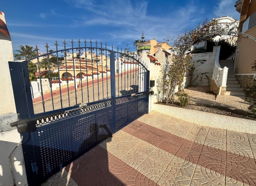 Resale - Detached House / Villa -
Ciudad Quesada - Rojales - La Marquesa Golf