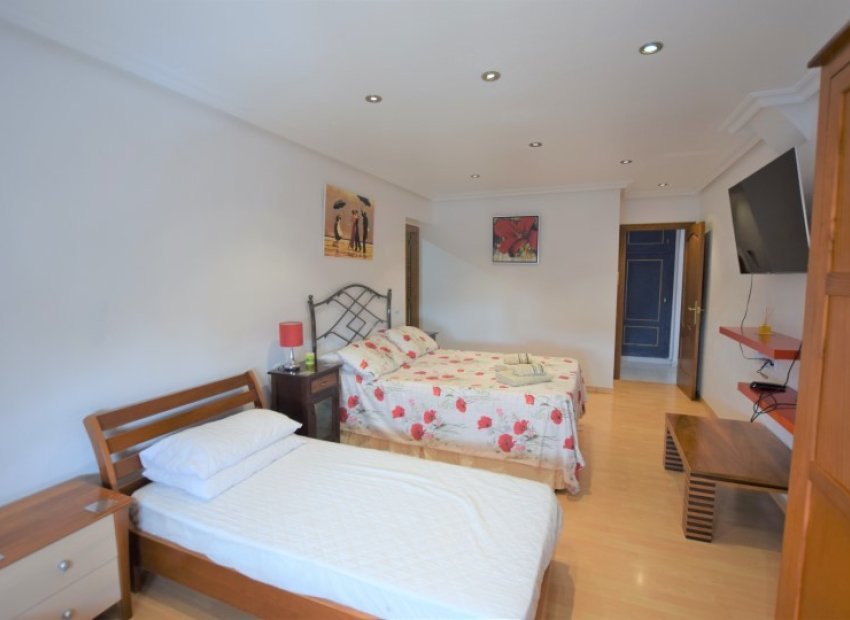 Resale - Detached House / Villa -
Ciudad Quesada - Rojales - Pueblo Bravo