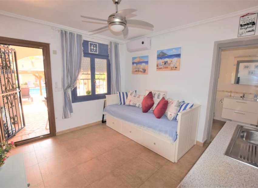 Resale - Detached House / Villa -
Ciudad Quesada - Rojales - Pueblo Bravo