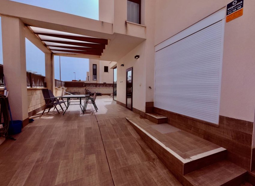 Resale - Detached House / Villa -
Ciudad Quesada - Rojales - Pueblo Bravo