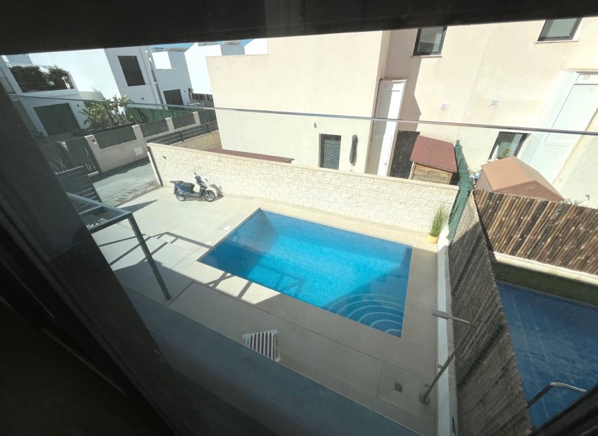 Resale - Detached House / Villa -
Ciudad Quesada - Rojales - Pueblo Bravo