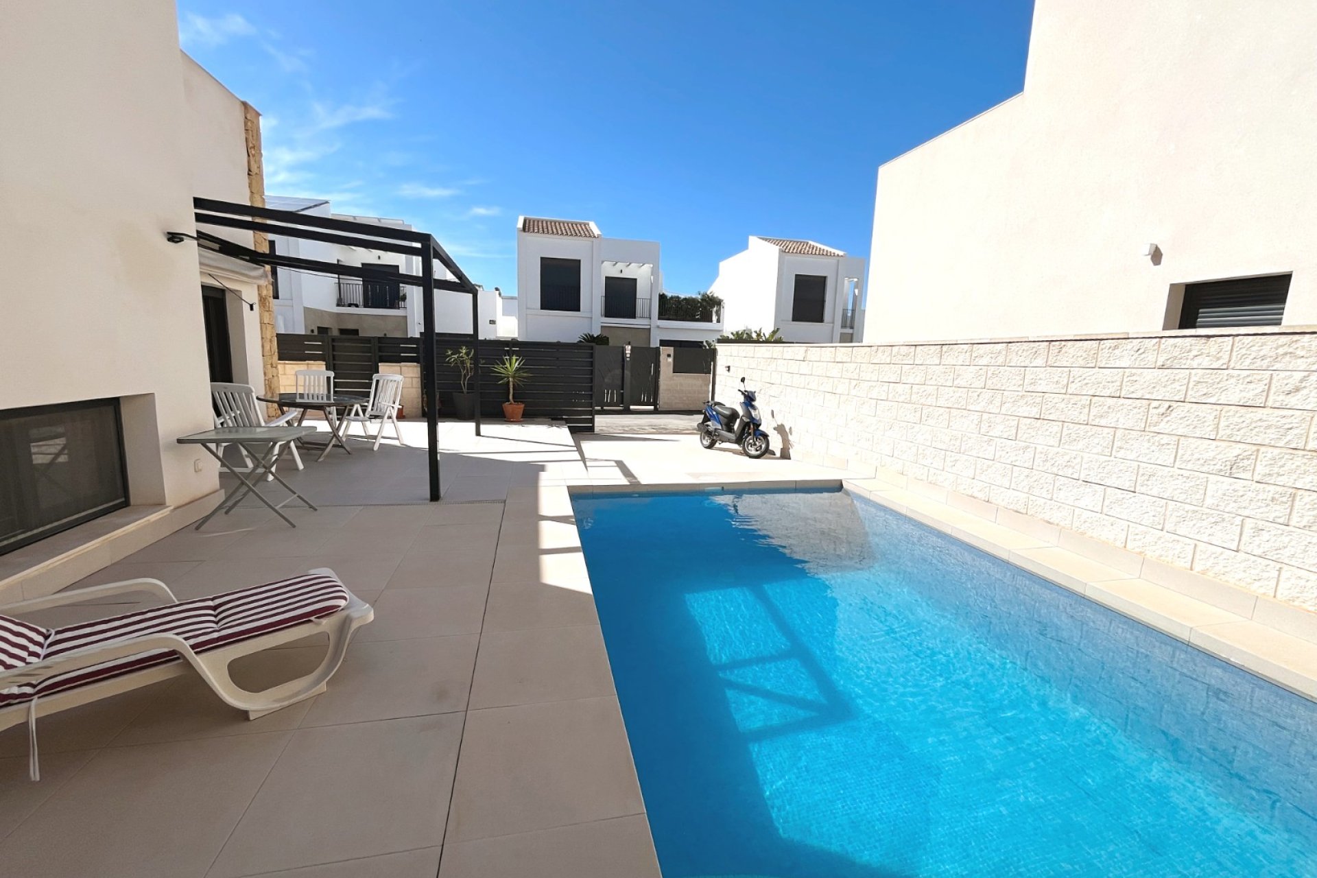 Resale - Detached House / Villa -
Ciudad Quesada - Rojales - Pueblo Bravo
