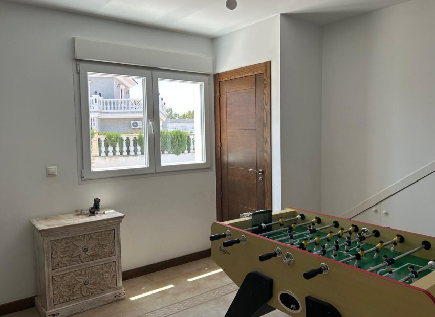 Resale - Detached House / Villa -
Ciudad Quesada - Rojales - Rojales