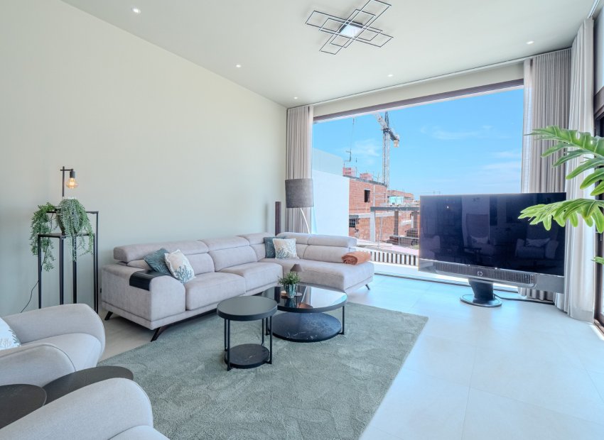 Resale - Detached House / Villa -
Ciudad Quesada - Rojales - Rojales