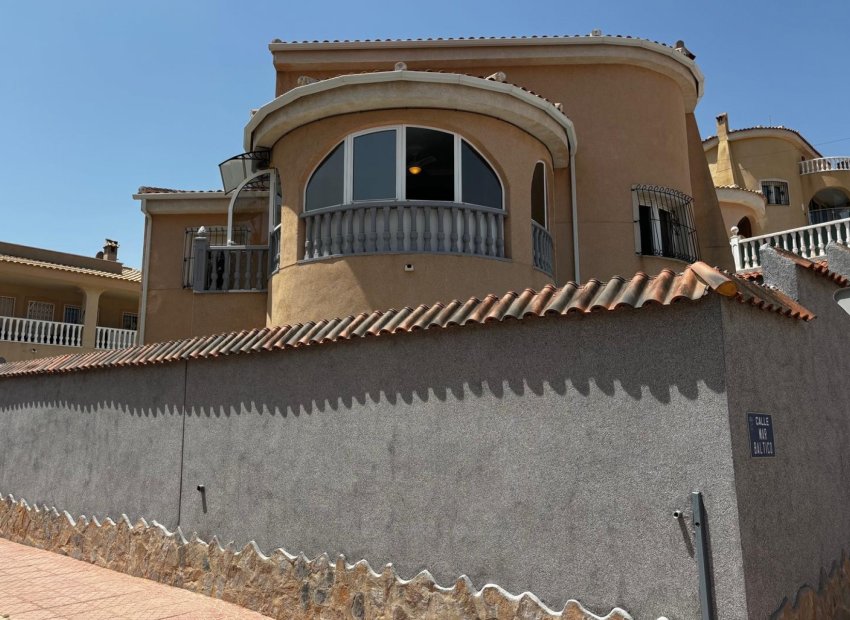 Resale - Detached House / Villa -
Ciudad Quesada