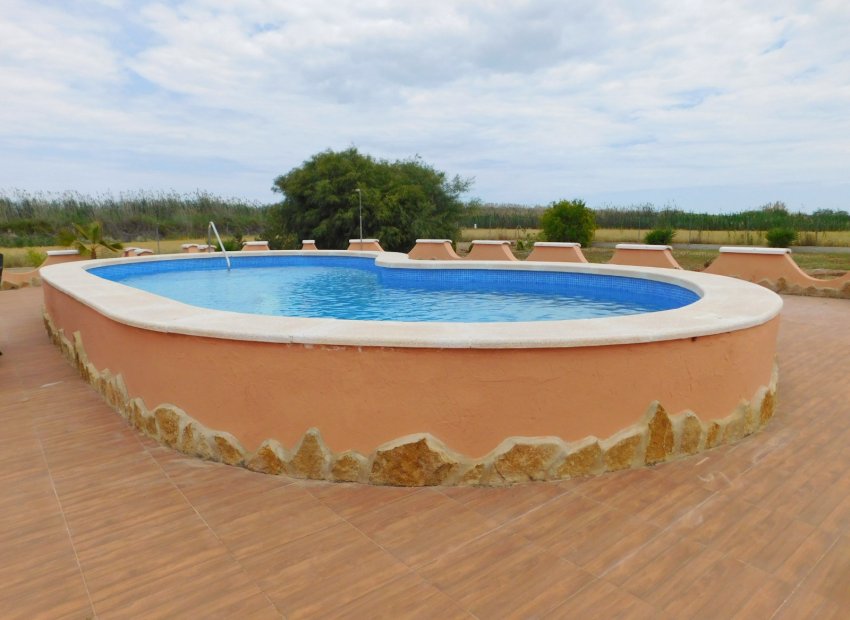 Resale - Detached House / Villa -
Dolores