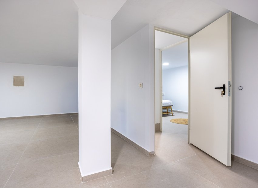 Resale - Detached House / Villa -
Dolores