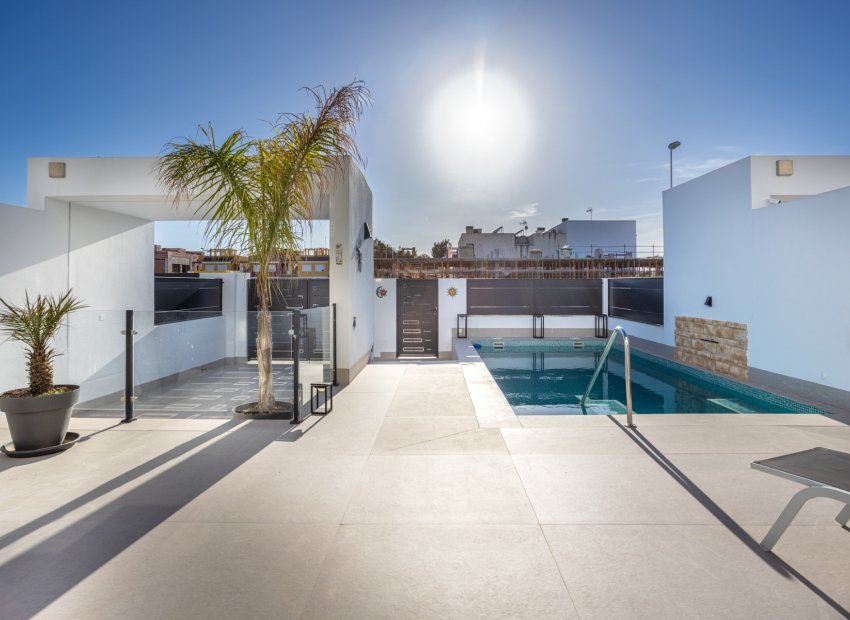 Resale - Detached House / Villa -
Dolores