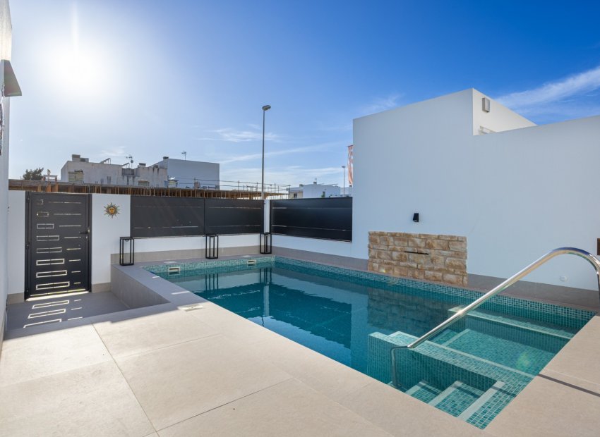 Resale - Detached House / Villa -
Dolores