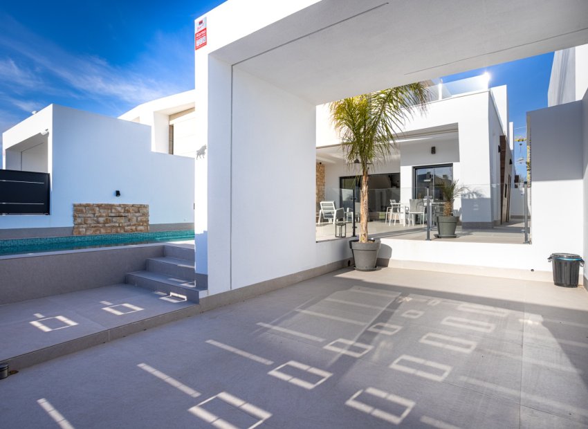 Resale - Detached House / Villa -
Dolores