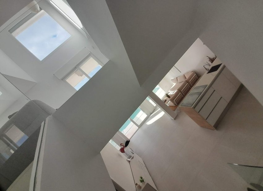 Resale - Detached House / Villa -
Gran Alacant