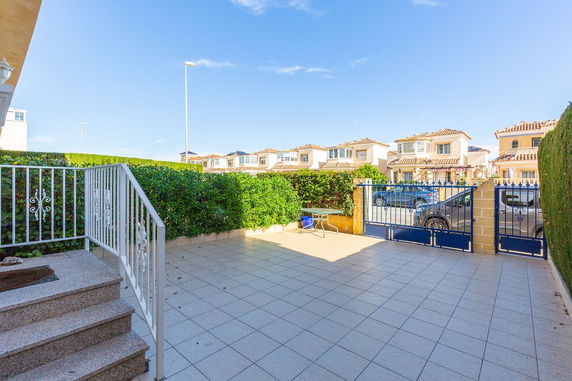 Resale - Detached House / Villa -
Guardamar del Segura - El Raso