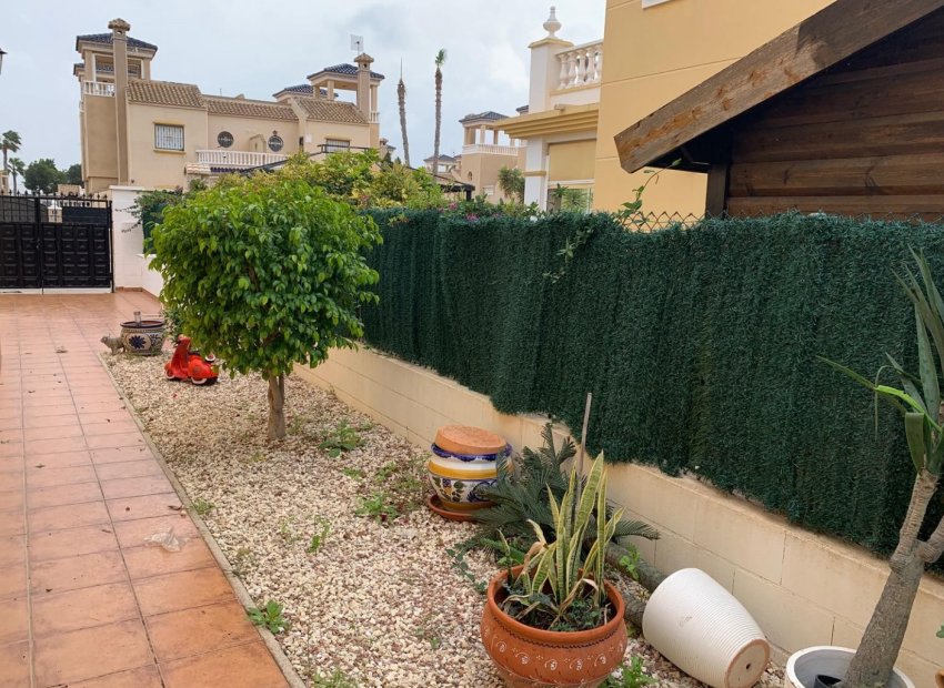 Resale - Detached House / Villa -
Guardamar del Segura - El Raso