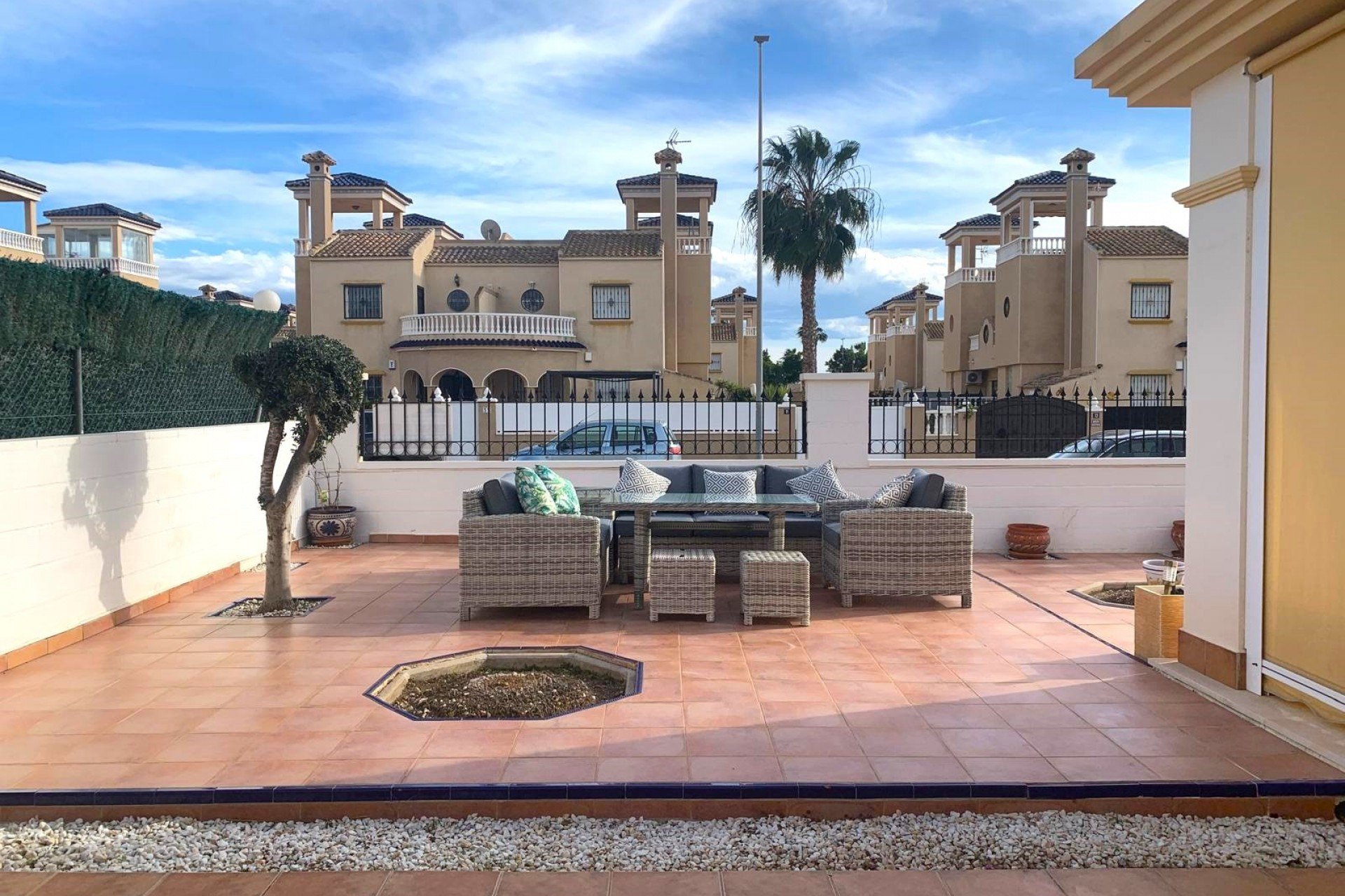 Resale - Detached House / Villa -
Guardamar del Segura - El Raso