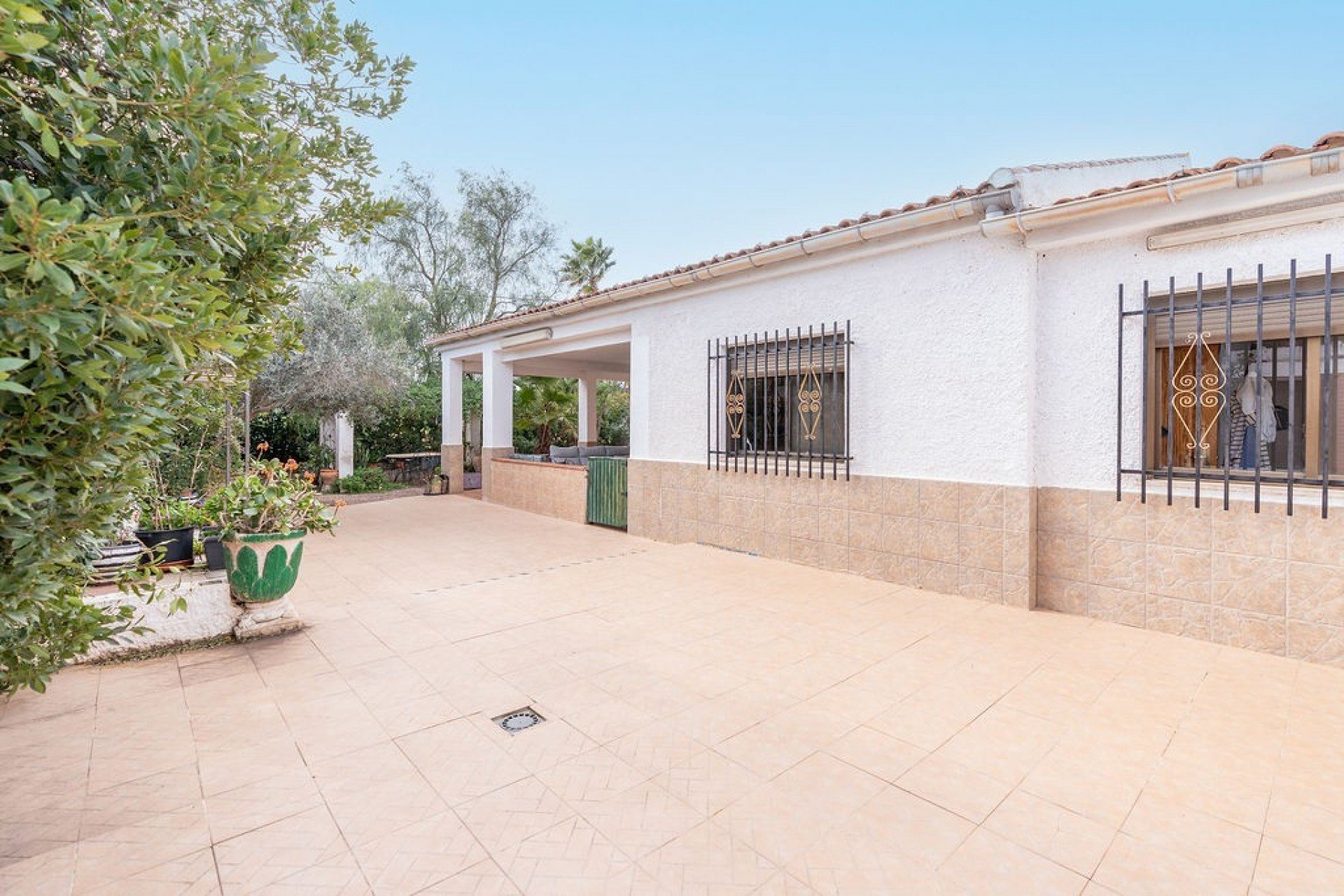 Resale - Detached House / Villa -
Hondón de las Nieves