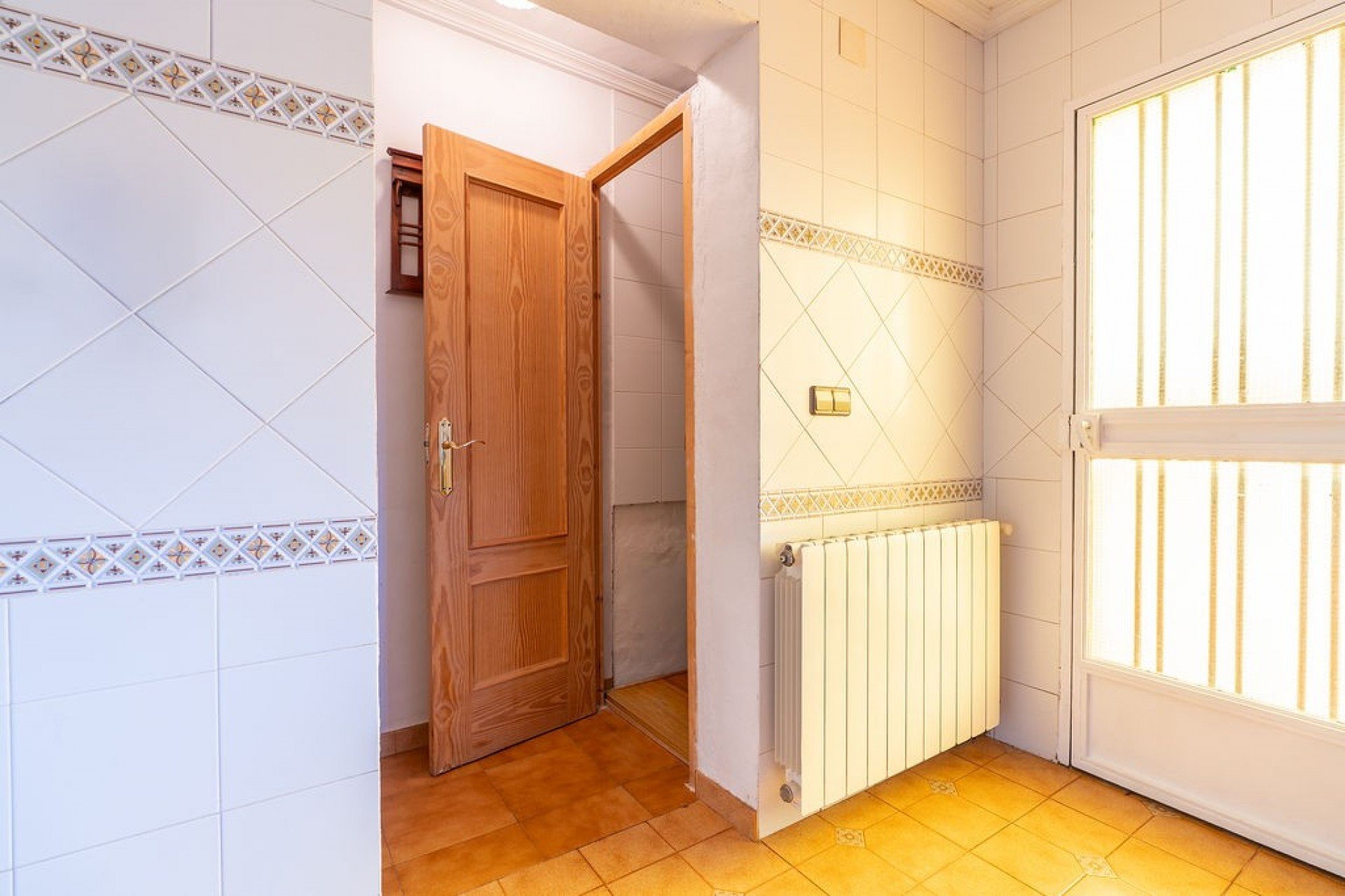 Resale - Detached House / Villa -
Hondón de las Nieves