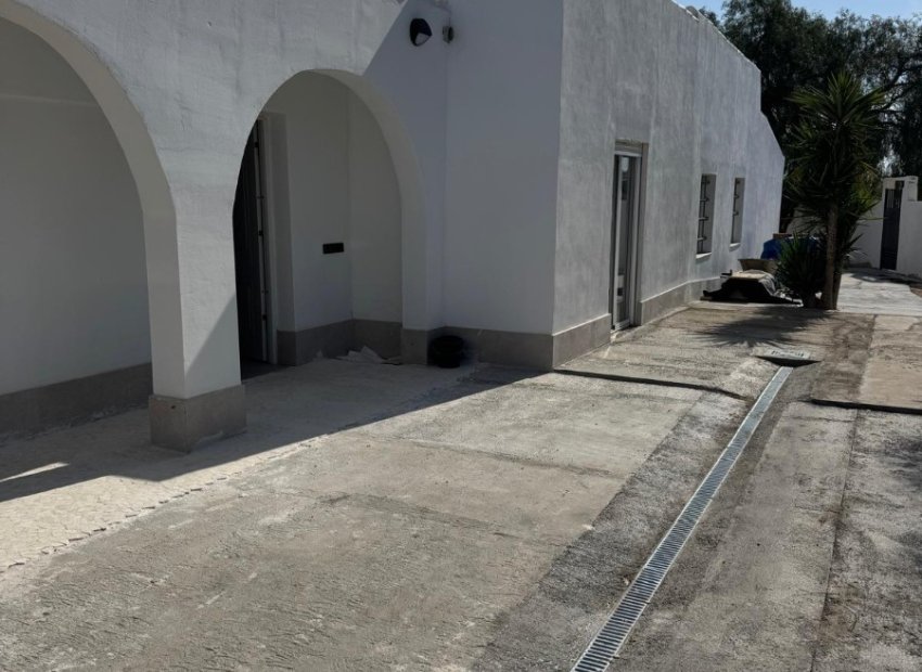 Resale - Detached House / Villa -
La Marina del Pinet - La Marina