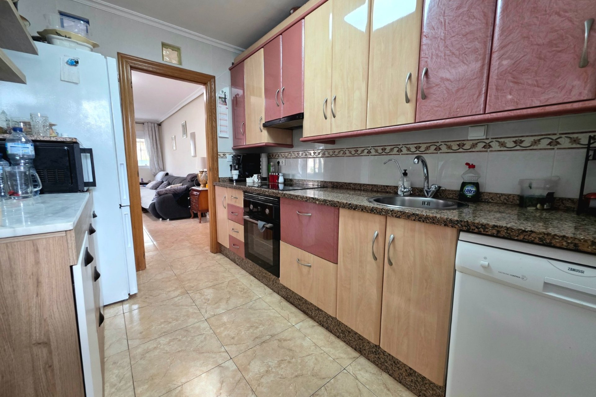 Resale - Detached House / Villa -
La Marina - La Marina Urb