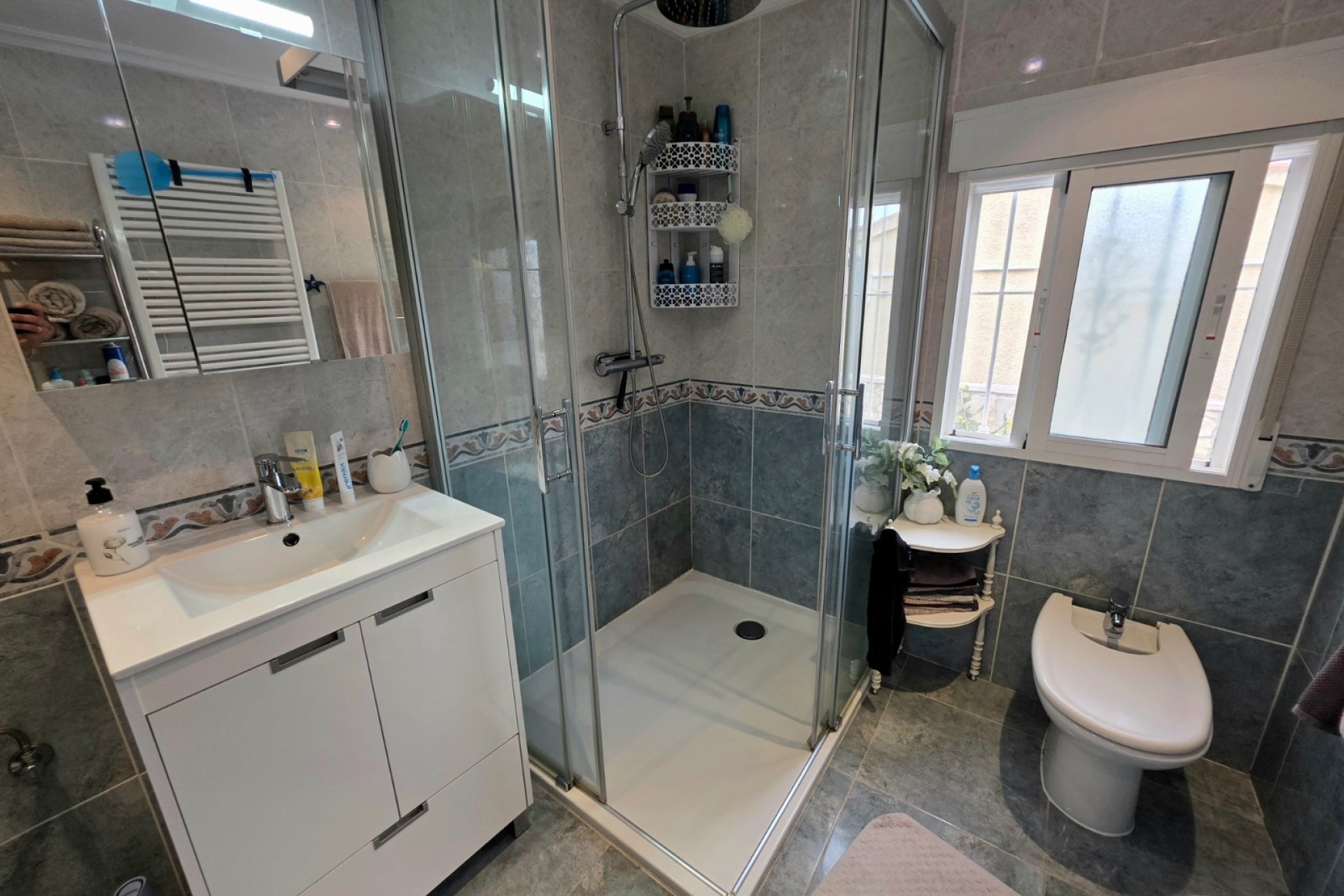 Resale - Detached House / Villa -
La Marina - La Marina Urb