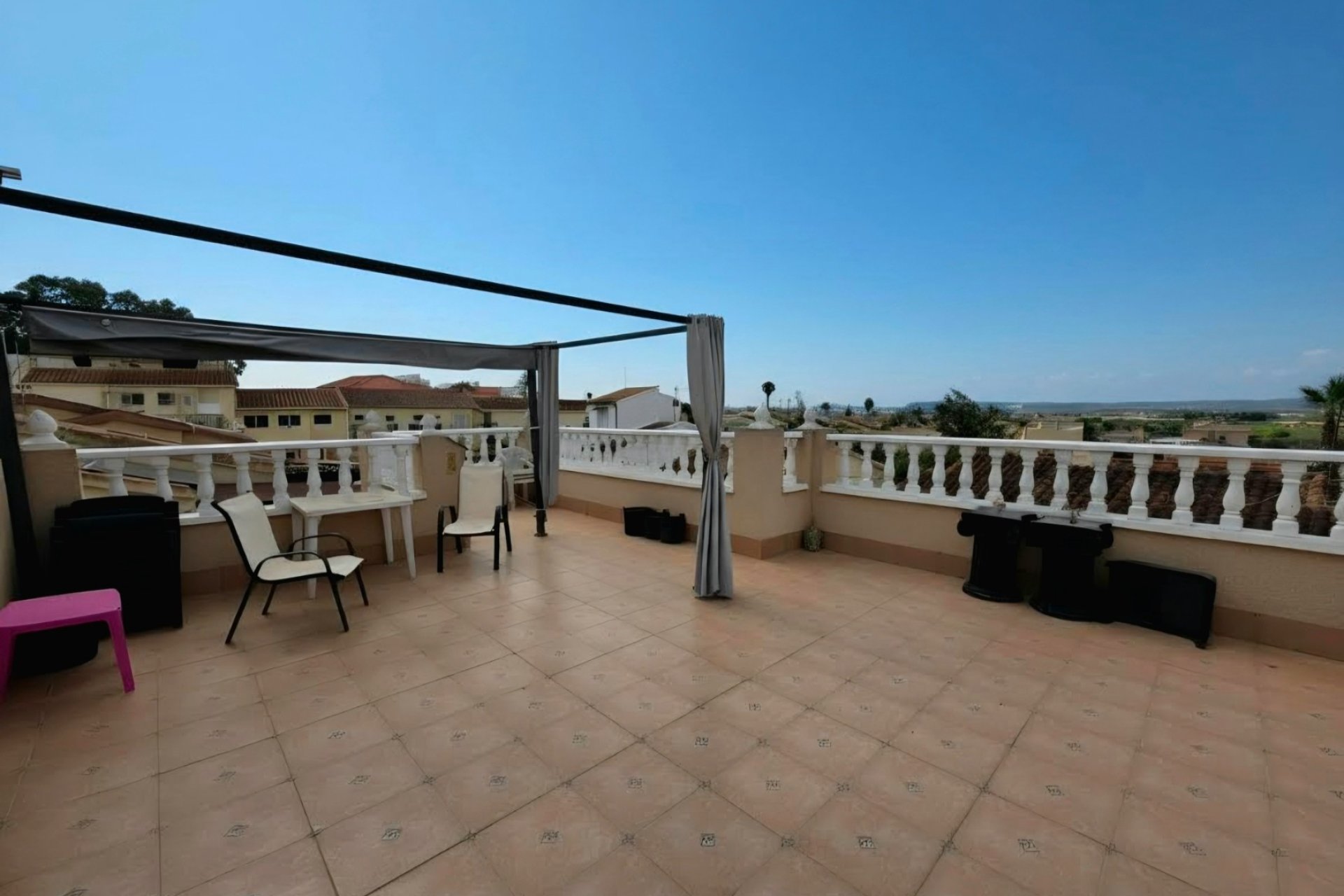 Resale - Detached House / Villa -
La Marina - La Marina Urb