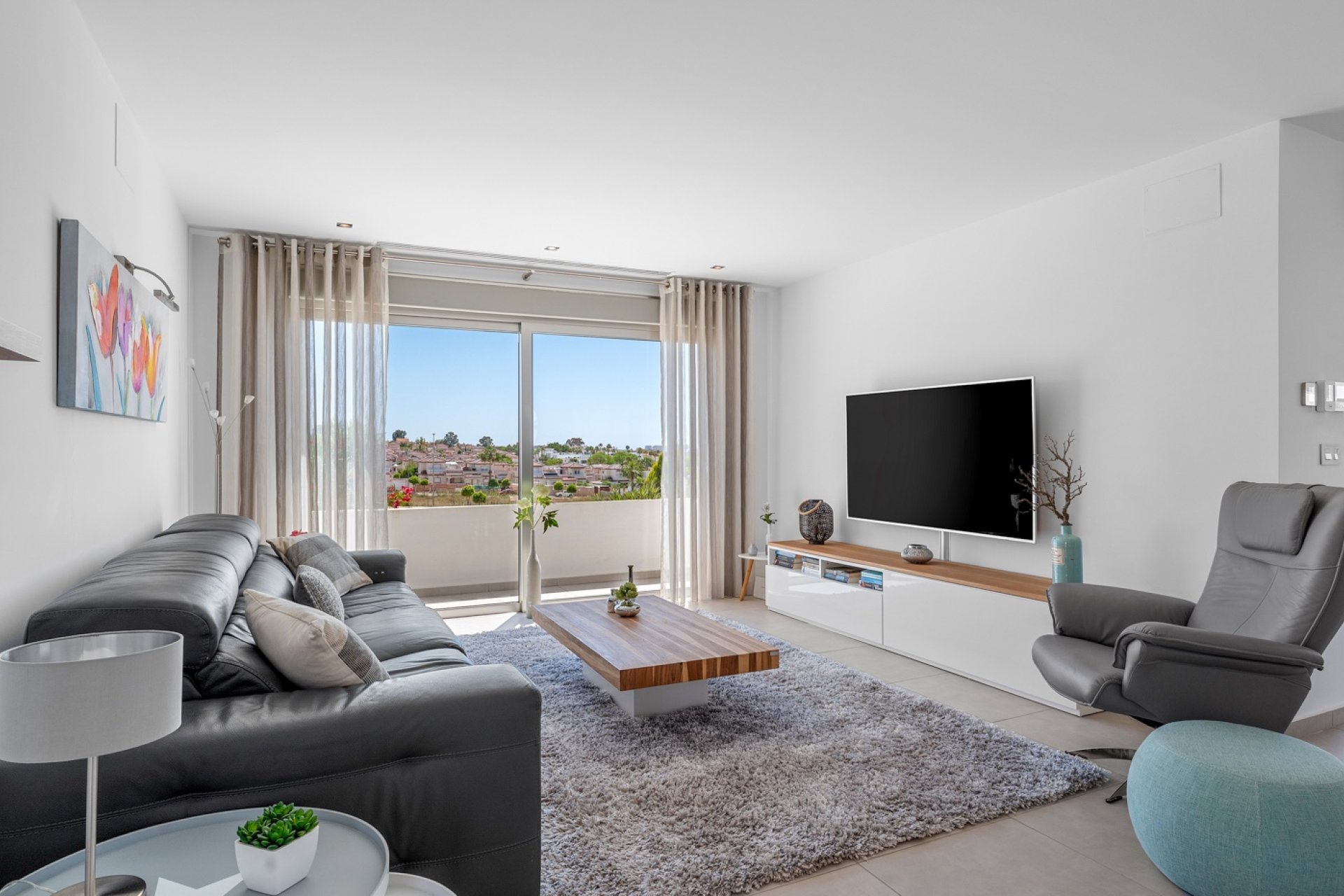 Resale - Detached House / Villa -
La Marina