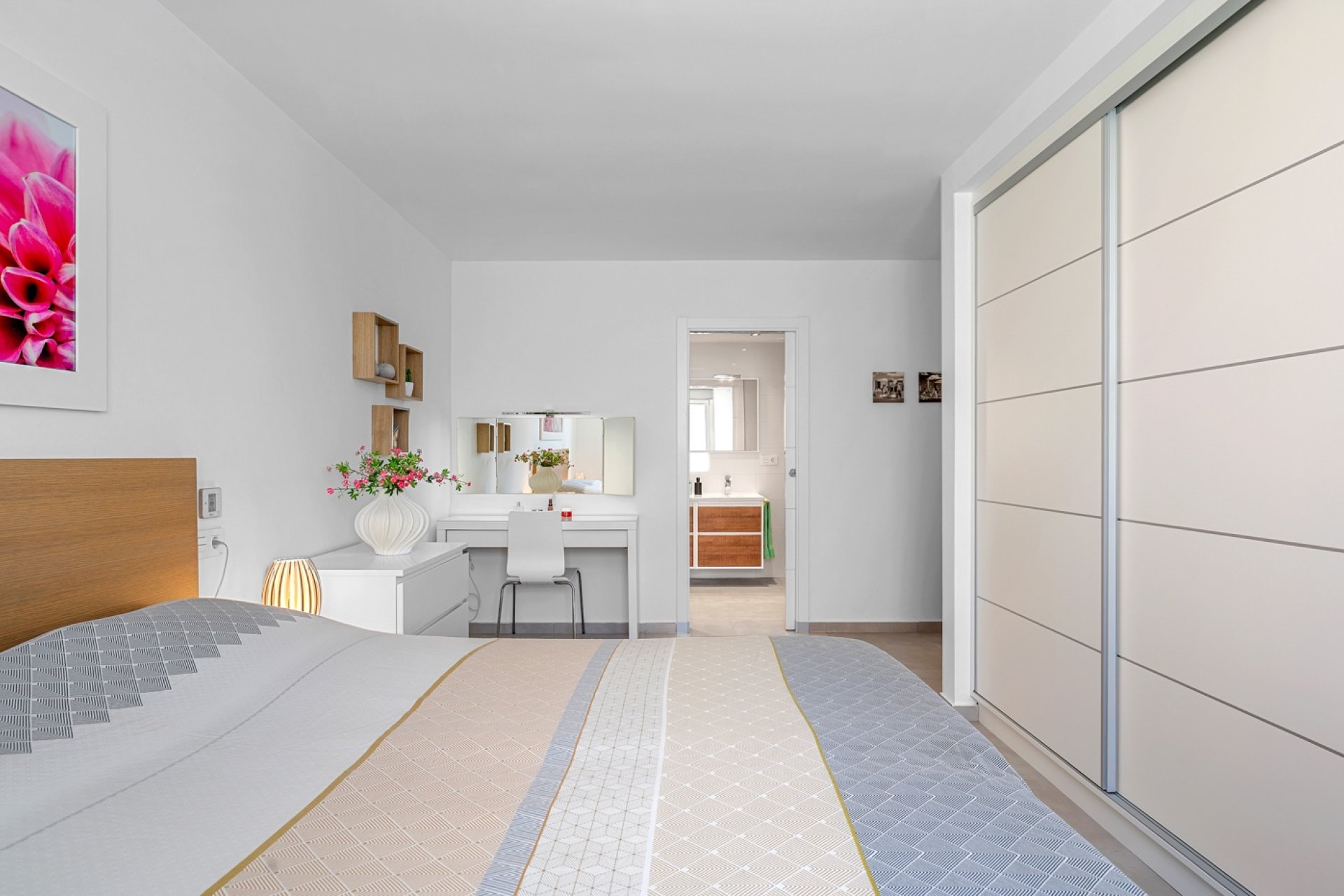 Resale - Detached House / Villa -
La Marina